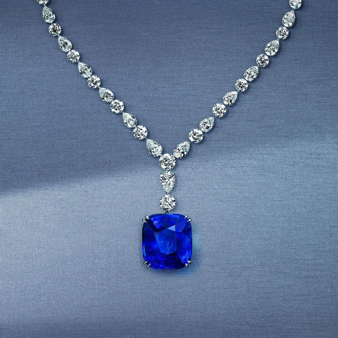 Stunning Blue Sapphire Necklace & Earrings Jewelry Set